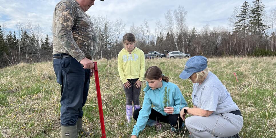 David Parker Emma and Madisyn MacInnis and Diane Kennedy